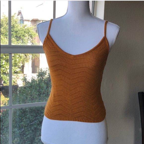 Kendall & Kylie Tops - Kendall and Kylie V-neck Top Cute